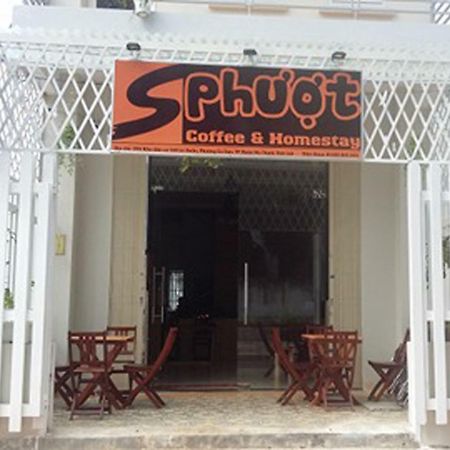S Phuot Ban Me Homestay Buôn Ma Thuột Exteriör bild